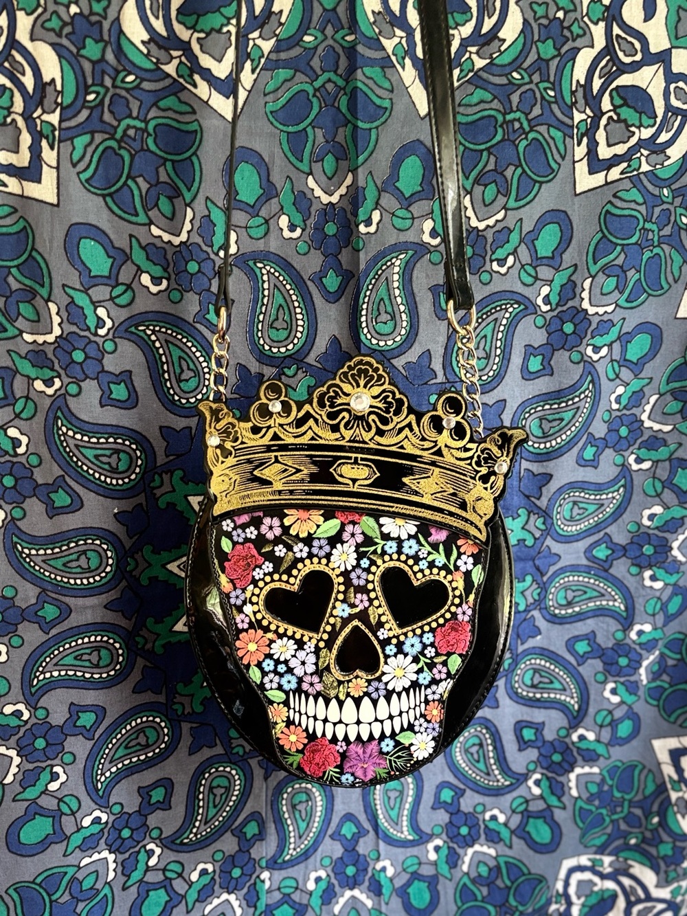 Betsey Johnson Halloween "Queen Sugar Skull" Kitsch Crossbody Bag - Picture 3 of 11